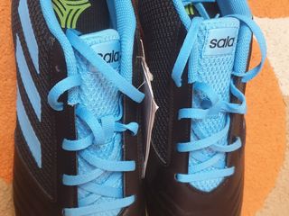 Vind bampuri Adidas Predator foto 4