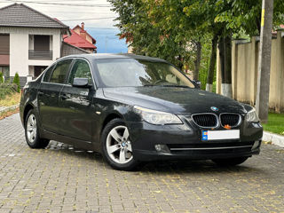 BMW 5 Series foto 2