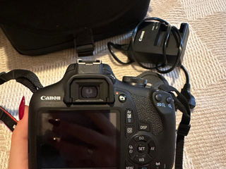 Canon EOS 2000 d