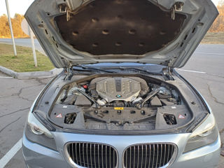 BMW 7 Series foto 18