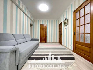 Apartament cu 2 camere, 76 m², Buiucani, Chișinău foto 3