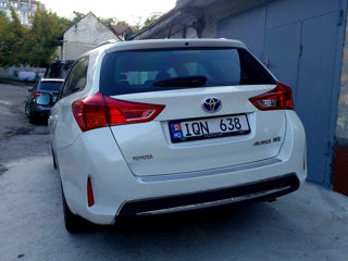 Toyota Auris foto 2