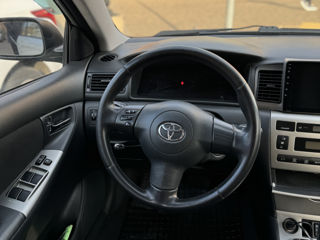 Toyota Corolla foto 8