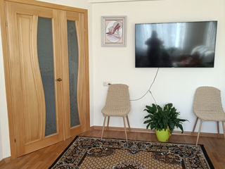 Apartament cu 2 camere, 55 m², Botanica, Chișinău foto 3