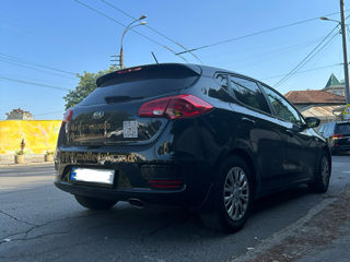 KIA Ceed foto 2