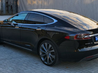 Tesla Model S foto 6