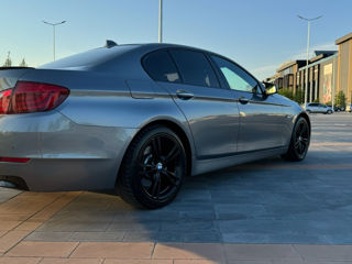 BMW 5 Series foto 6