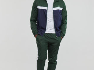 Lacoste foto 3