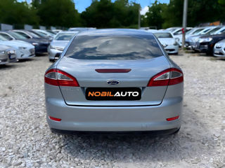 Ford Mondeo foto 6