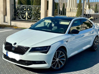 Skoda Superb foto 4