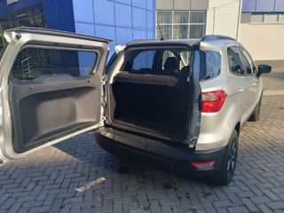 Ford EcoSport foto 8