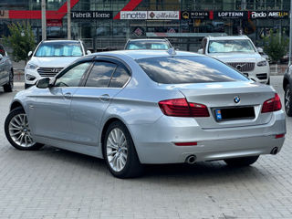 BMW 5 Series foto 3