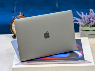 MacBook Pro 13 Retina 2019 (Core i5 8279u/8Gb Ram/256Gb SSD/Iris Graphics/269 Cycles/13.3" Retina) foto 8