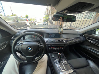 BMW 7 Series foto 7