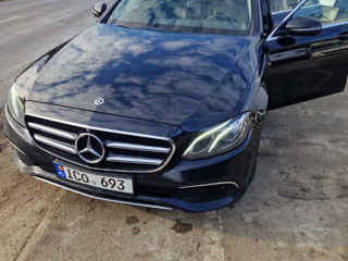 Mercedes E-Class foto 7