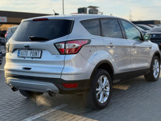 Ford Escape foto 3