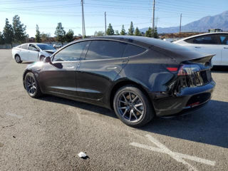 Tesla Model 3 foto 6