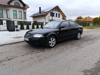 Volkswagen Passat foto 3