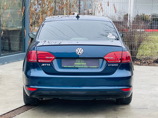 Volkswagen Jetta foto 4