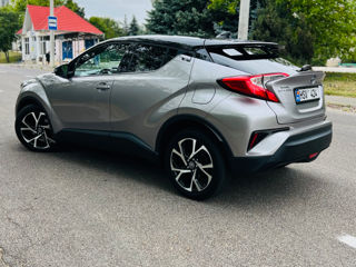 Toyota C-HR foto 3