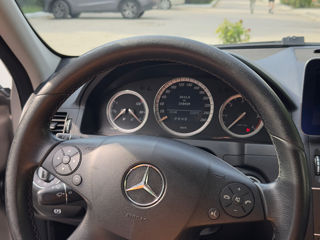 Mercedes C-Class foto 6