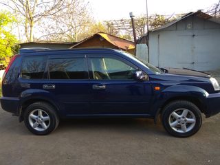 Nissan X-Trail foto 3