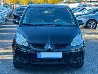 Mitsubishi Colt foto 4