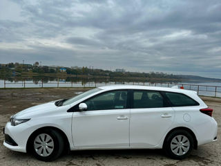 Toyota Auris foto 4