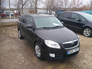 Skoda Fabia foto 2