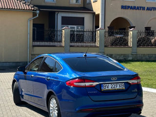 Ford Fusion фото 3