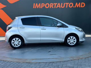 Toyota Yaris foto 10