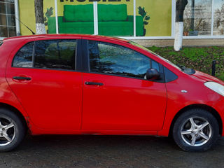 Toyota Yaris foto 7