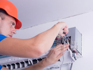 Servicii de Curățare, Încărcare cu Freon și Instalare Conditionere/