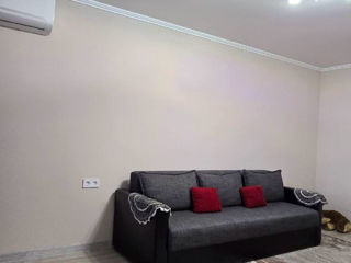 Apartament cu 2 camere, 55 m², Botanica, Chișinău foto 2