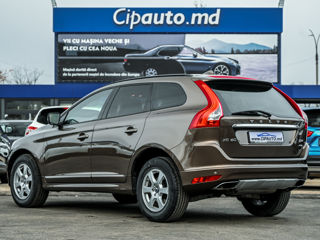 Volvo XC60 foto 2