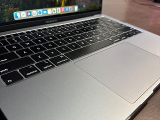 MacBook Air 13-inch 2019 foto 3