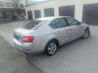 Skoda Octavia foto 1