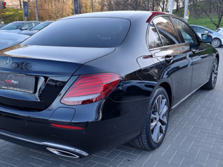 Mercedes E-Class foto 3