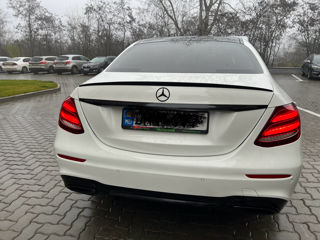 Mercedes E-Class foto 4