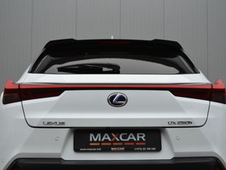 Lexus UX foto 7