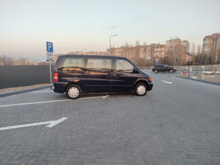 Mercedes Vito foto 2