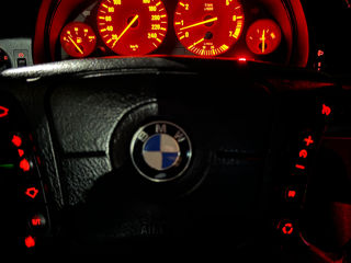 BMW 5 Series foto 8