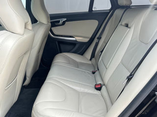 Volvo V60 фото 7