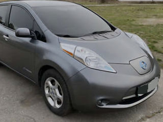 Запчасти на Nissan Leaf foto 2