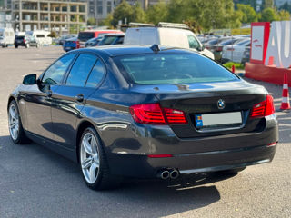 BMW 5 Series foto 6