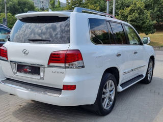 Lexus LX Series foto 3