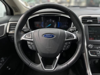 Ford Fusion foto 13