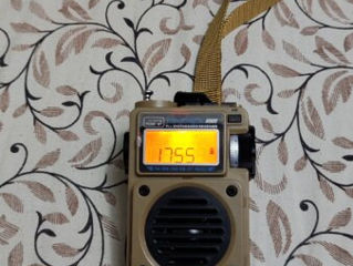 HRD 701. Авaрийное радио, Солнечная и ручная зарядка