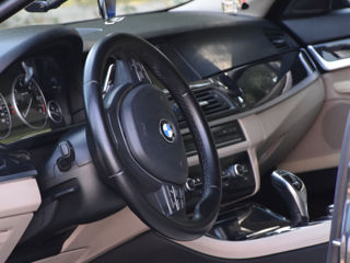 BMW 5 Series foto 9