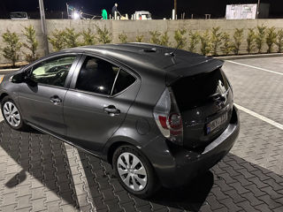 Toyota Prius c foto 6